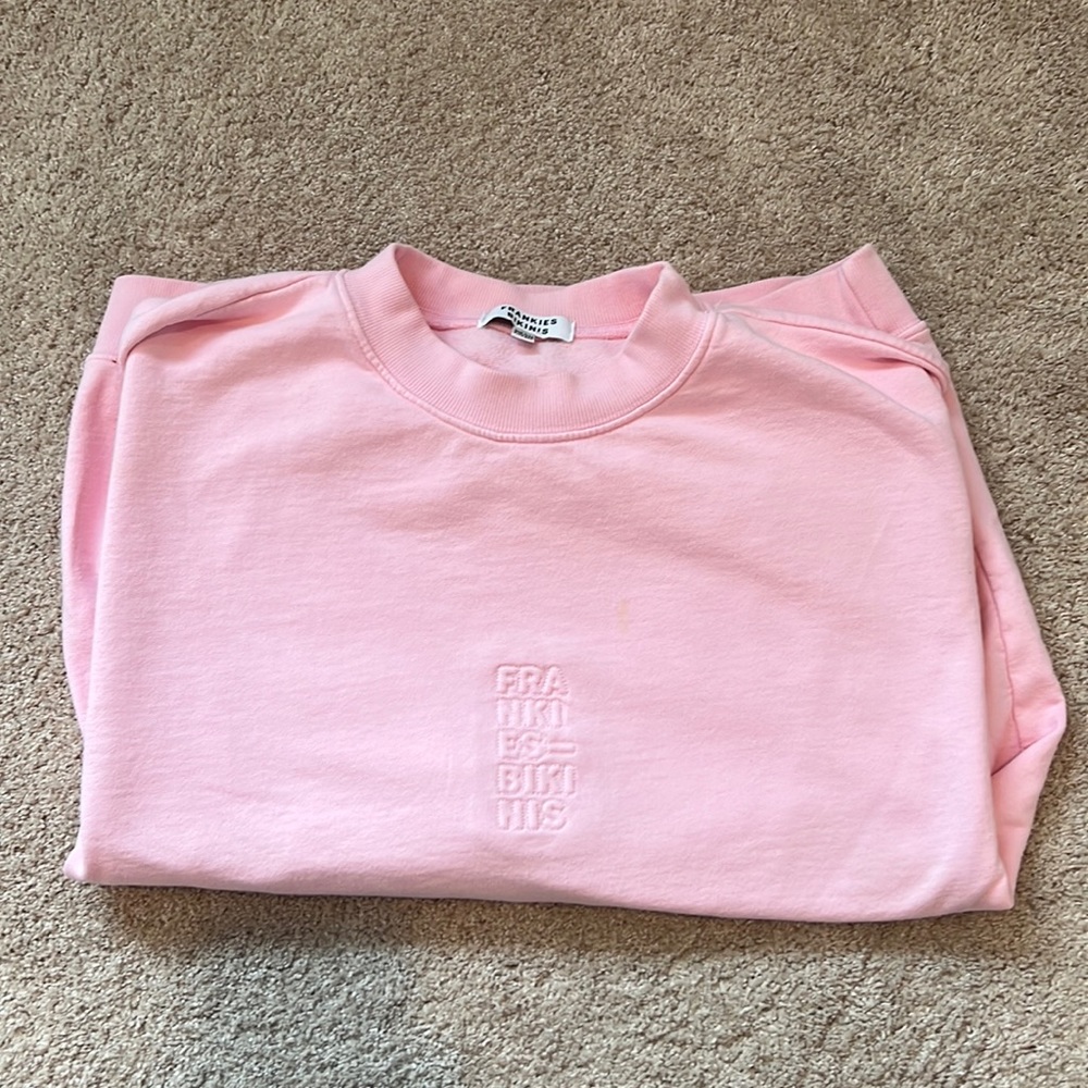 Frankie’s Bikinis light pink crew neck! One size fits all